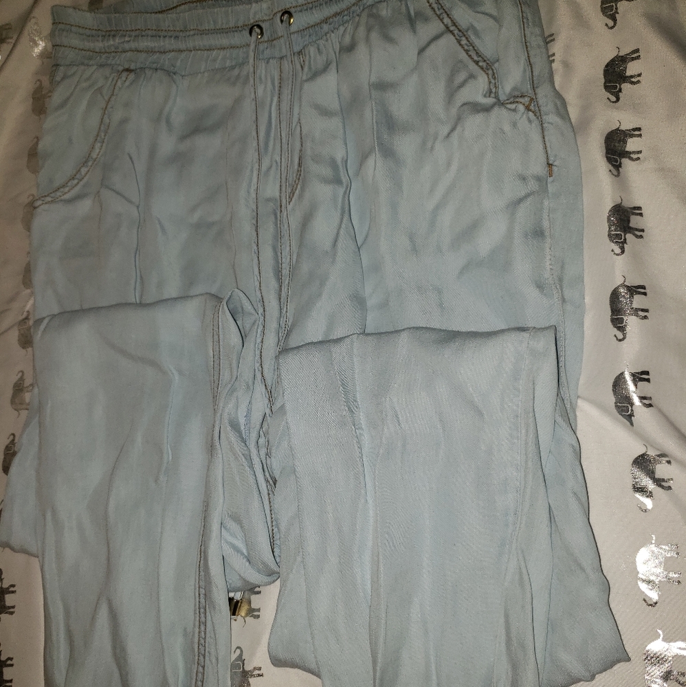 Pants - Picture 2 of 3